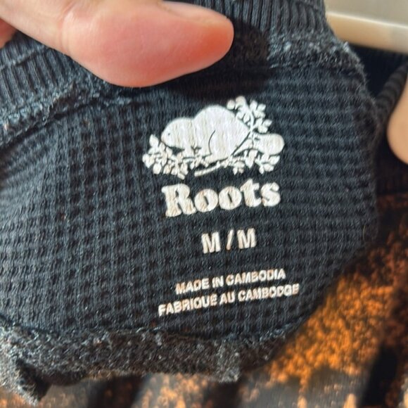 Roots Black Joggers Handpainted Leaf Pattern Medium - Picture 4 of 7